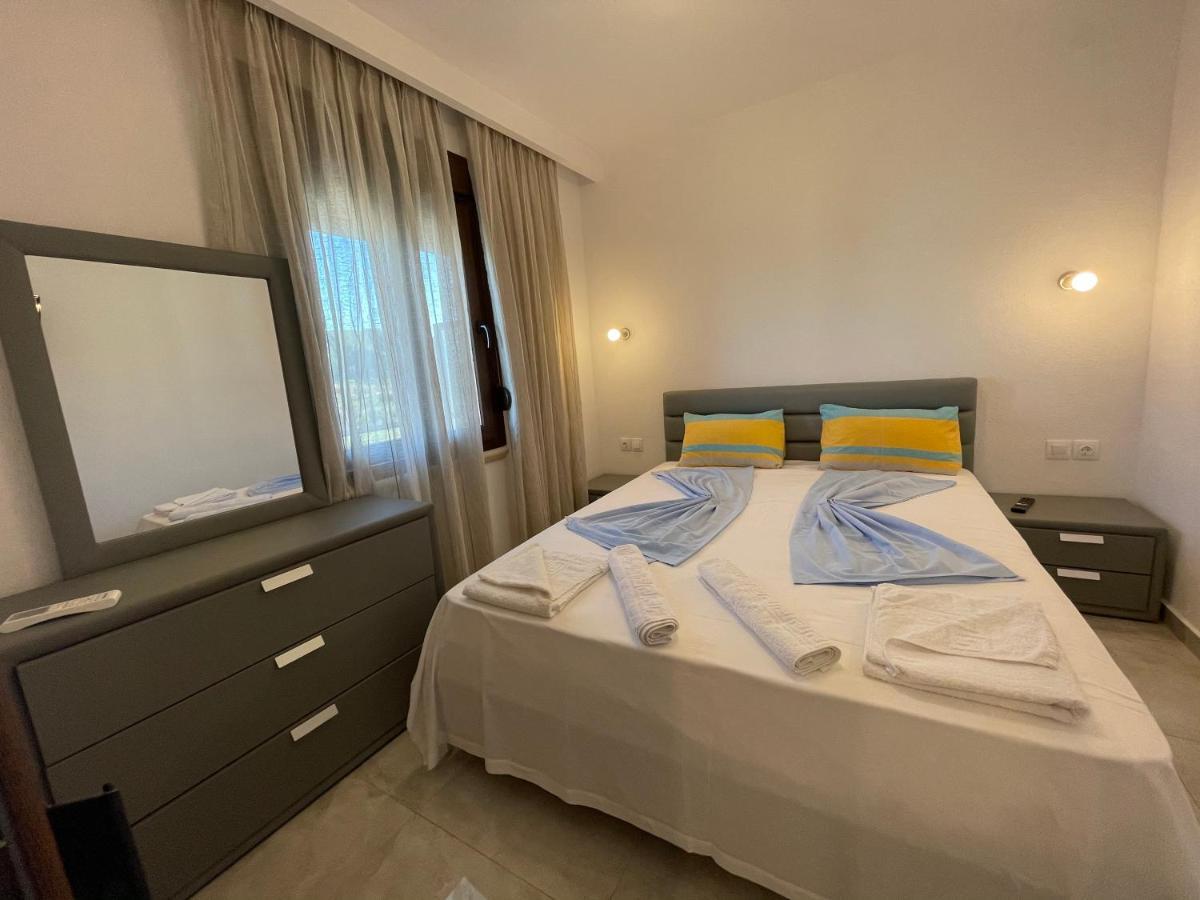 Theano Studios Paralia Sikias Exterior foto